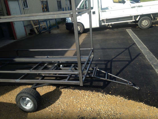 CONCEPTION D'UNE REMORQUE SUR-MESURE