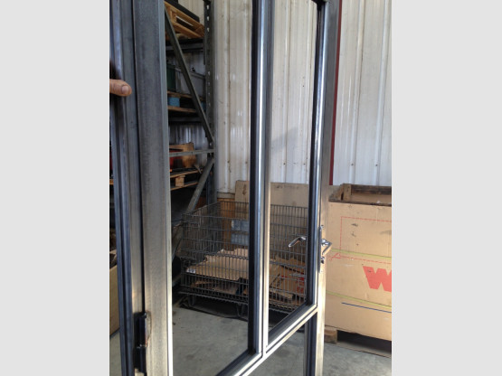 Porte finie avec parclose