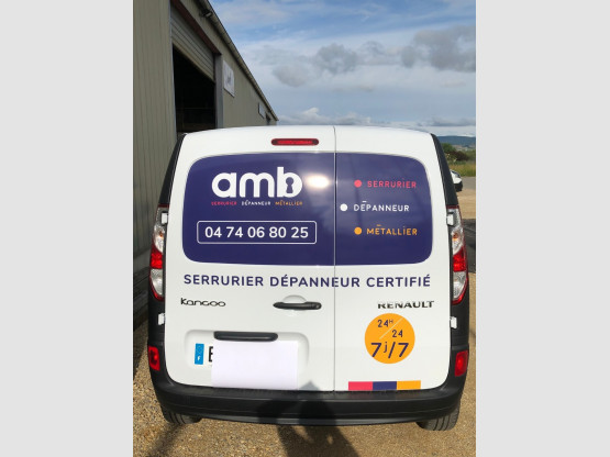 VEHICULE DEPANNAGE SERRURERIE