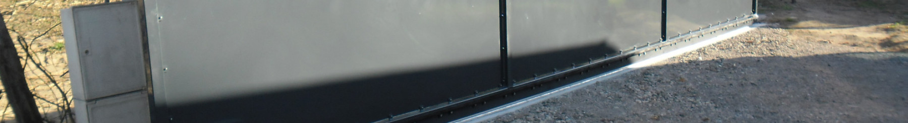 Fabrication d'un portail tôlé aluminium motorisé à ST DIDIER SUR CHALARONNE (01)